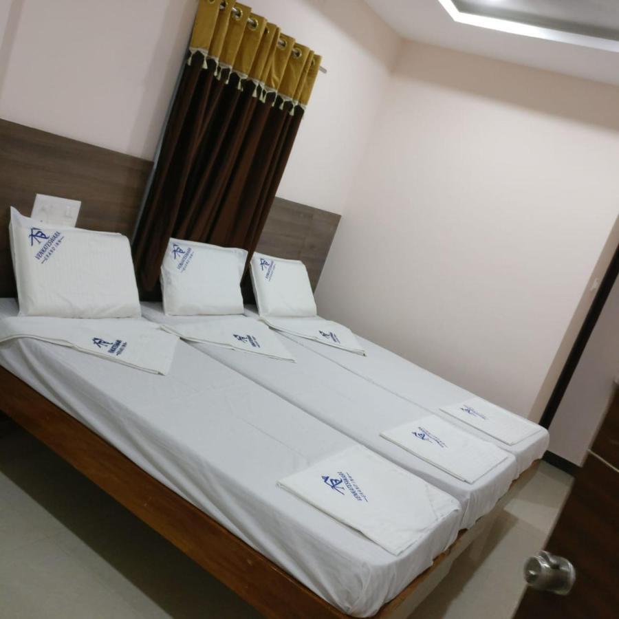 Fabhotel Nb Venkateswara Grand Inn Τιρουπάτι Εξωτερικό φωτογραφία